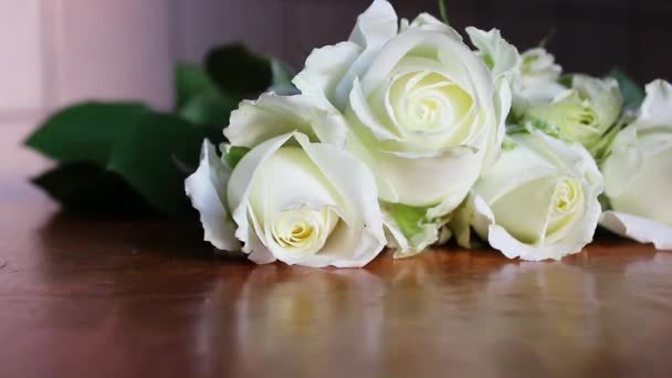 Beautiful:_Tryiaojspg= White Roses